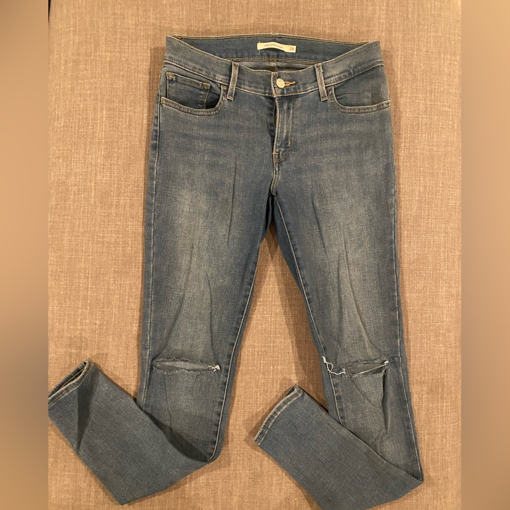 Levi’s 710 Distressed Jeans